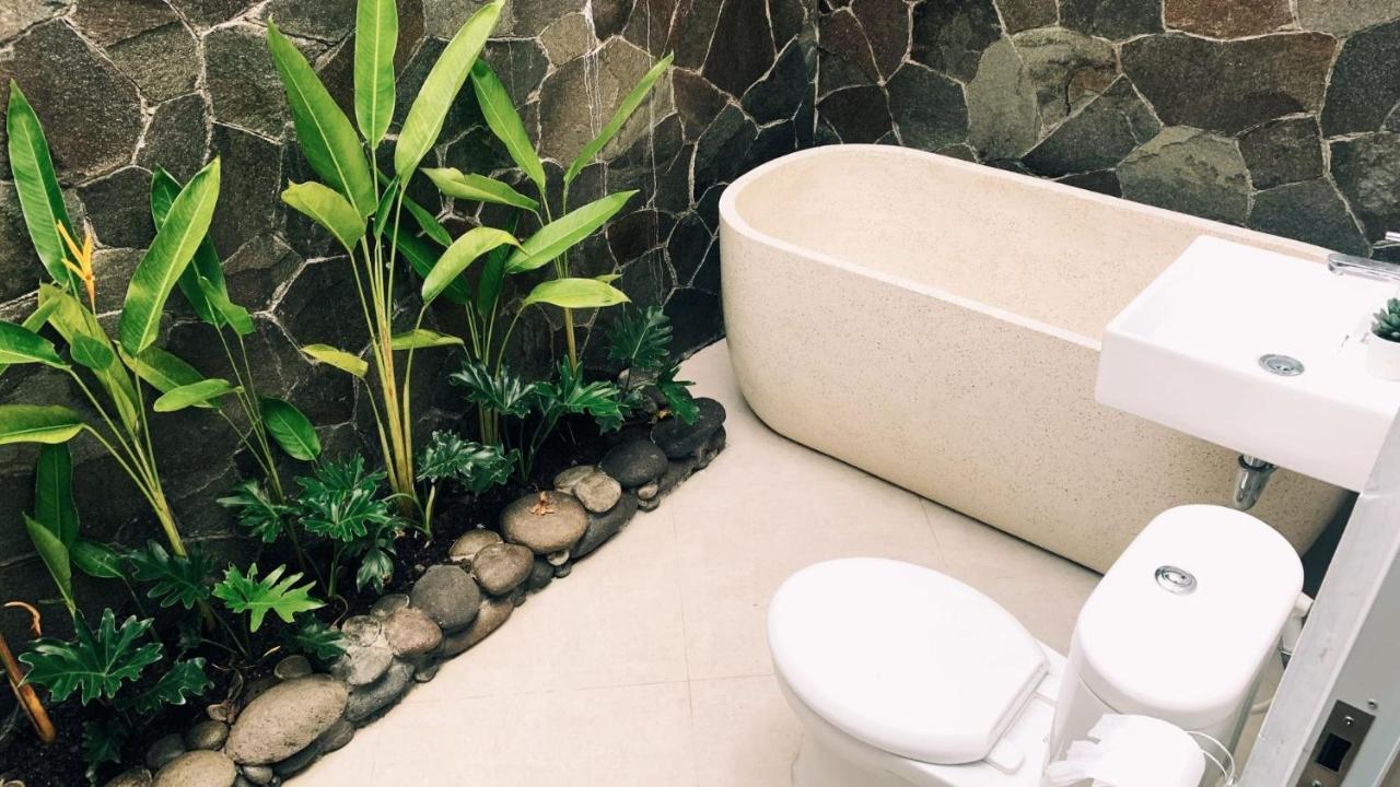 Villa Tjokro Yogyakarta Bagian luar foto